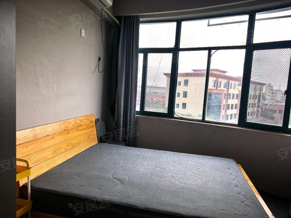 金华婺城秋滨工业区唐宅新区房東无中介費  唐宅夜市 蟠龙  蒋马上背  零跑汽车可短租出租房源真实图片