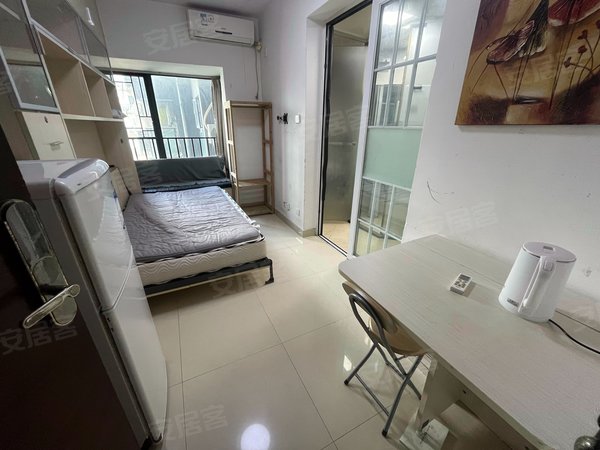 深圳福田华强南桐林城市广场桐林公寓精装单身公寓,价格便宜,拎包入住