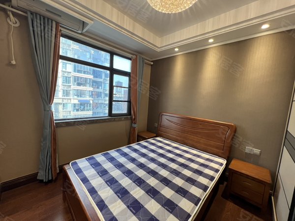 南昌南昌县振兴大道恒大翡翠珑庭恒大珑庭洋房中间楼层，学校旁一墙之隔，商业菜市场学校公园环绕出租房源真实图片