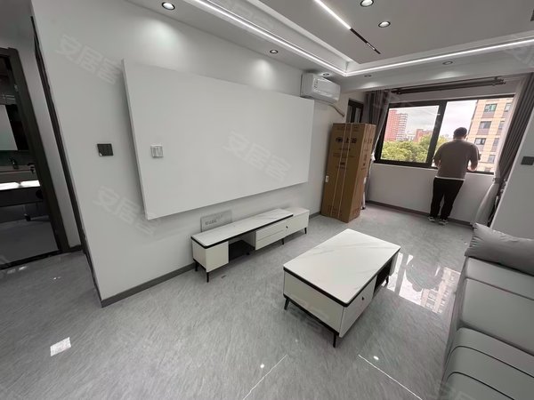 上海闵行春申尚优玛特(沪光路)15号线|双柏路|地铁口附近||整租一室户