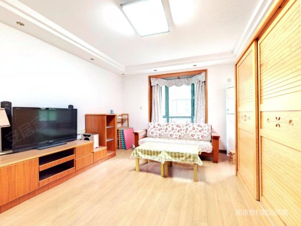 产权清晰 刚需小三居 居住密度低 商圈成熟 近地铁,银城聚福园东园