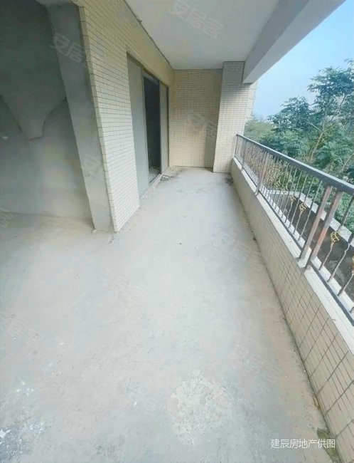 珠光御景湾~户型方正~卧室朝南带阳台~户型通透~客厅,