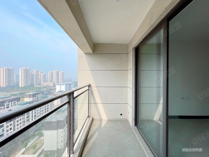 雅居乐路劲棠颂3室2厅2卫109.04㎡南北159.9万