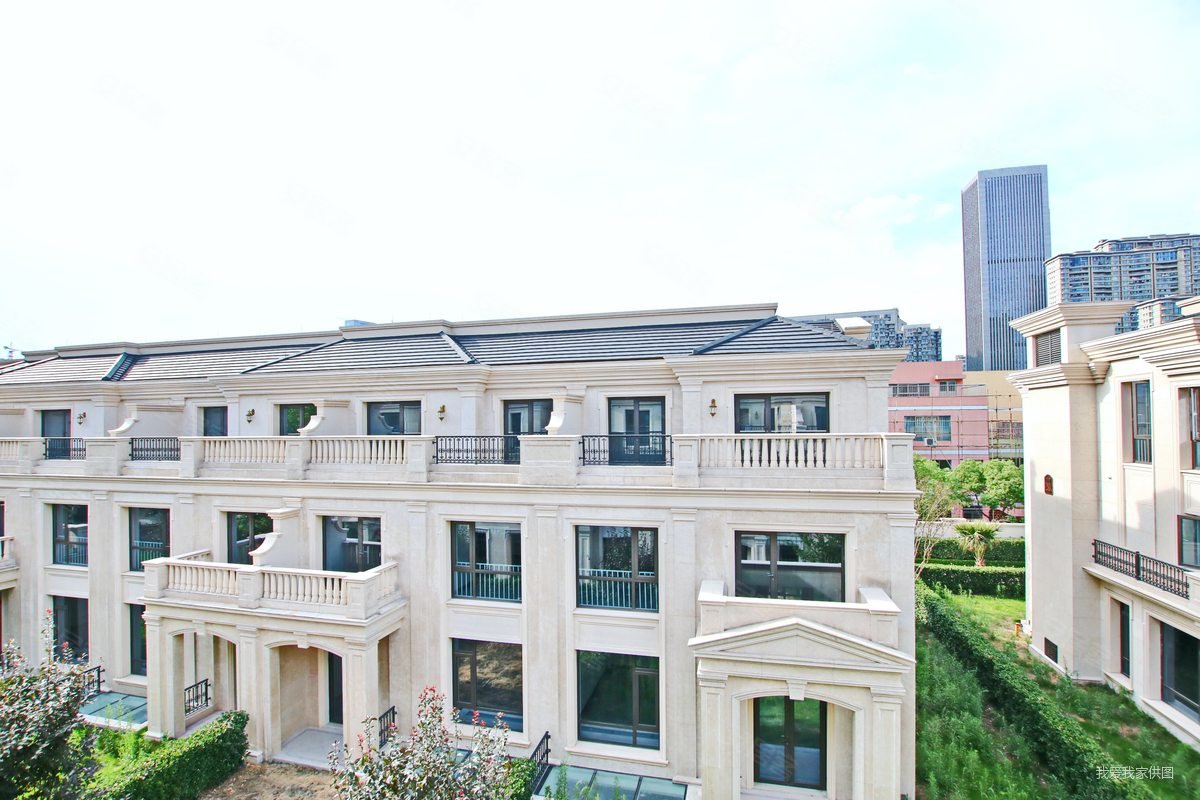 滨江御江南(别墅)4室2厅2卫191.65㎡南2290万