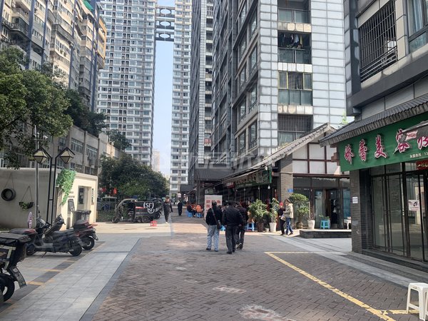 重庆九龙坡石桥铺华宇老街印象2室精装华宇老街印象1700元每月整租押