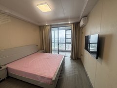 温岭温岭市区锦江中心湖馨佳苑小两室带阳台燃气做饭包物业宽带幅度可谈私聊我吧楼层好出租房源真实图片