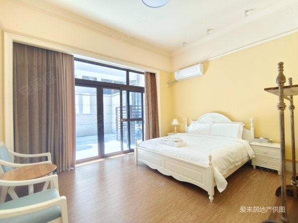 珊瑚宫殿玥琴湾(别墅)4室2厅3卫81㎡南北362万