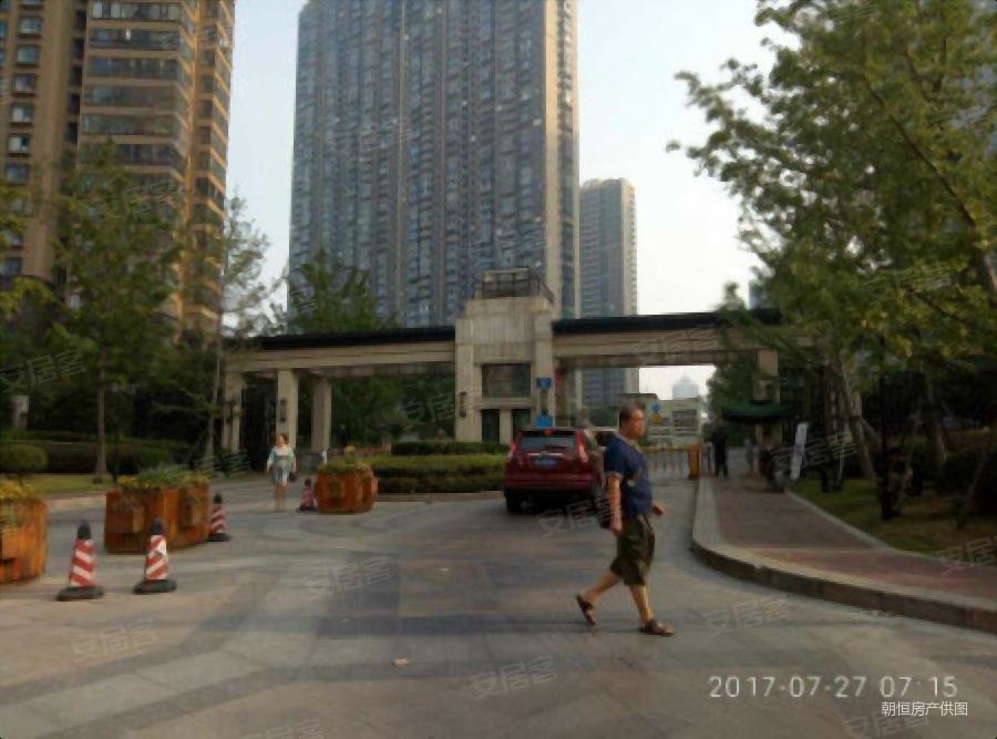 世茂外滩新城