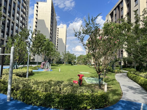 苏州太仓娄东融创悦园融创悦园 娄江新城 嘉闵线地铁口 精装洋房 小区