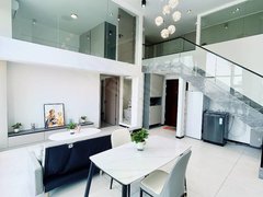 武汉洪山珞狮南路南湖大道 适合思维复杂的简易风Loft 南湖幸福湾水上公园出租房源真实图片