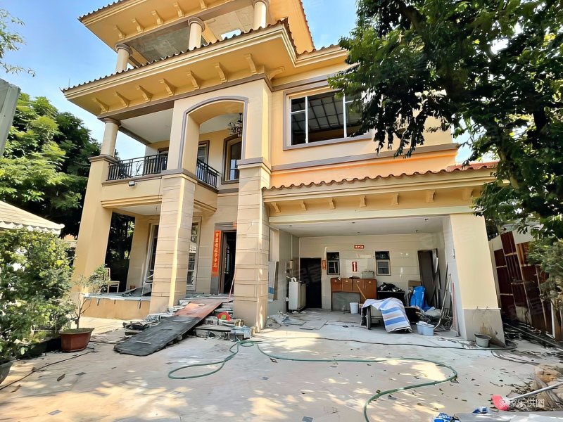 佛山奥园独栋别墅低价出售单边位带大花园带鱼池随时看