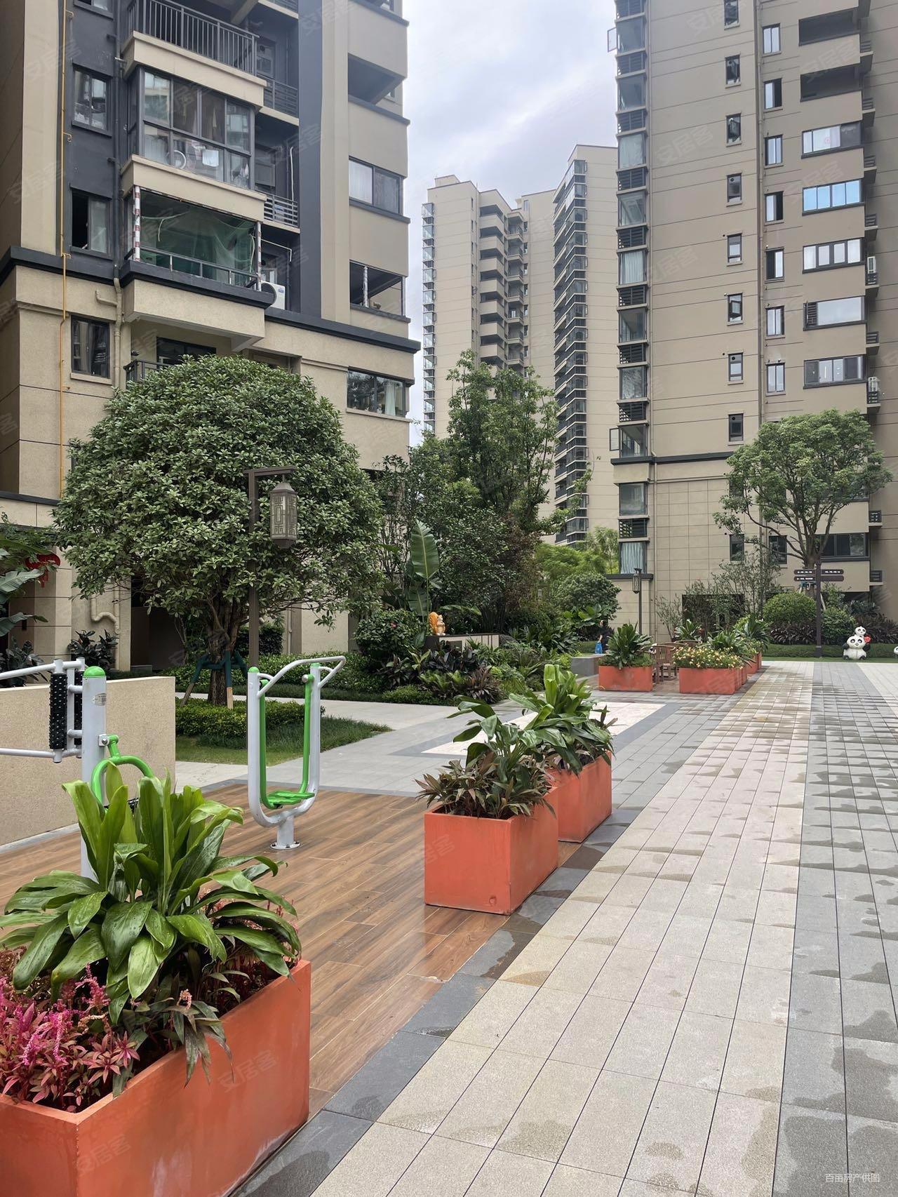 合景映月台精装带家具家电89平3房2厅2卫中高层品质小区