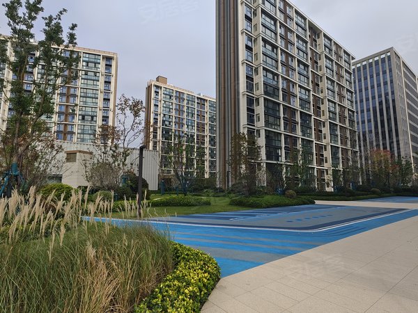 上海青浦徐泾unicity万科天空之城(四期)万科天空之城四期 地铁商场