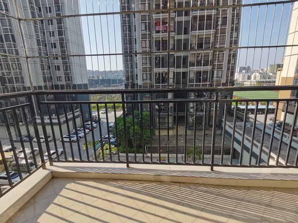 南宁江南10 1商业大道洪福花园房源采光好,南北通透,业主诚意出出租