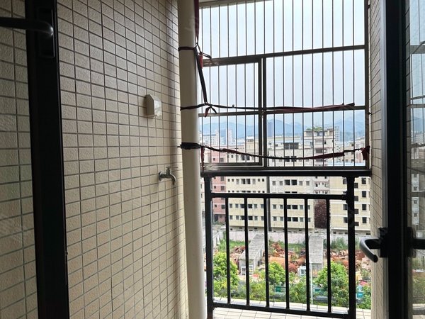 深圳龙岗宝龙南景南约新村宝龙南约南景南约新村精装小两房民水民电