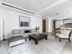 新上好房推荐头次出租 三里屯SOHO公寓豪华全新装修两居室