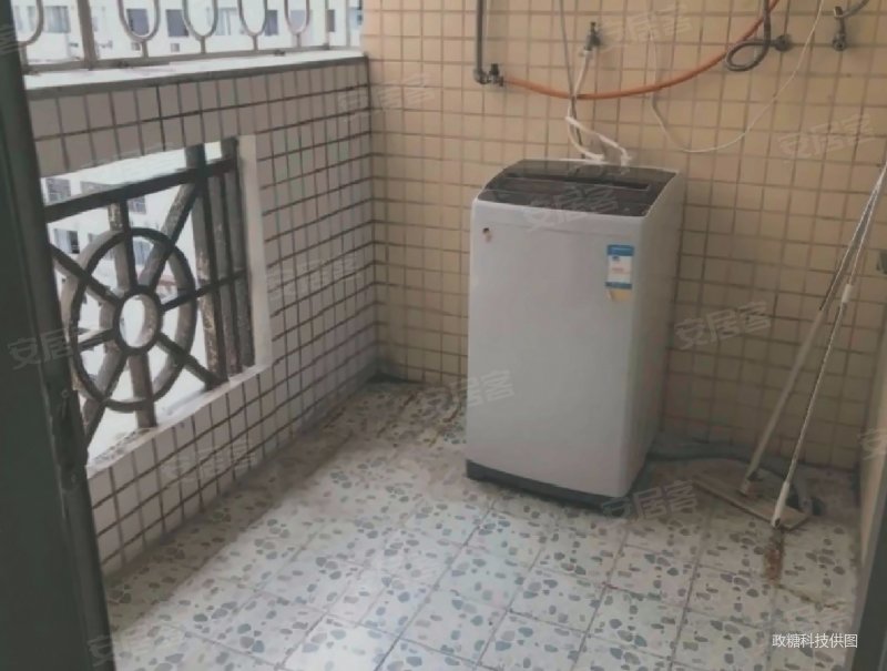 罗湖业主放139,可做0成,看房方便,天俊大厦二手房,156万,1室1厅,1卫