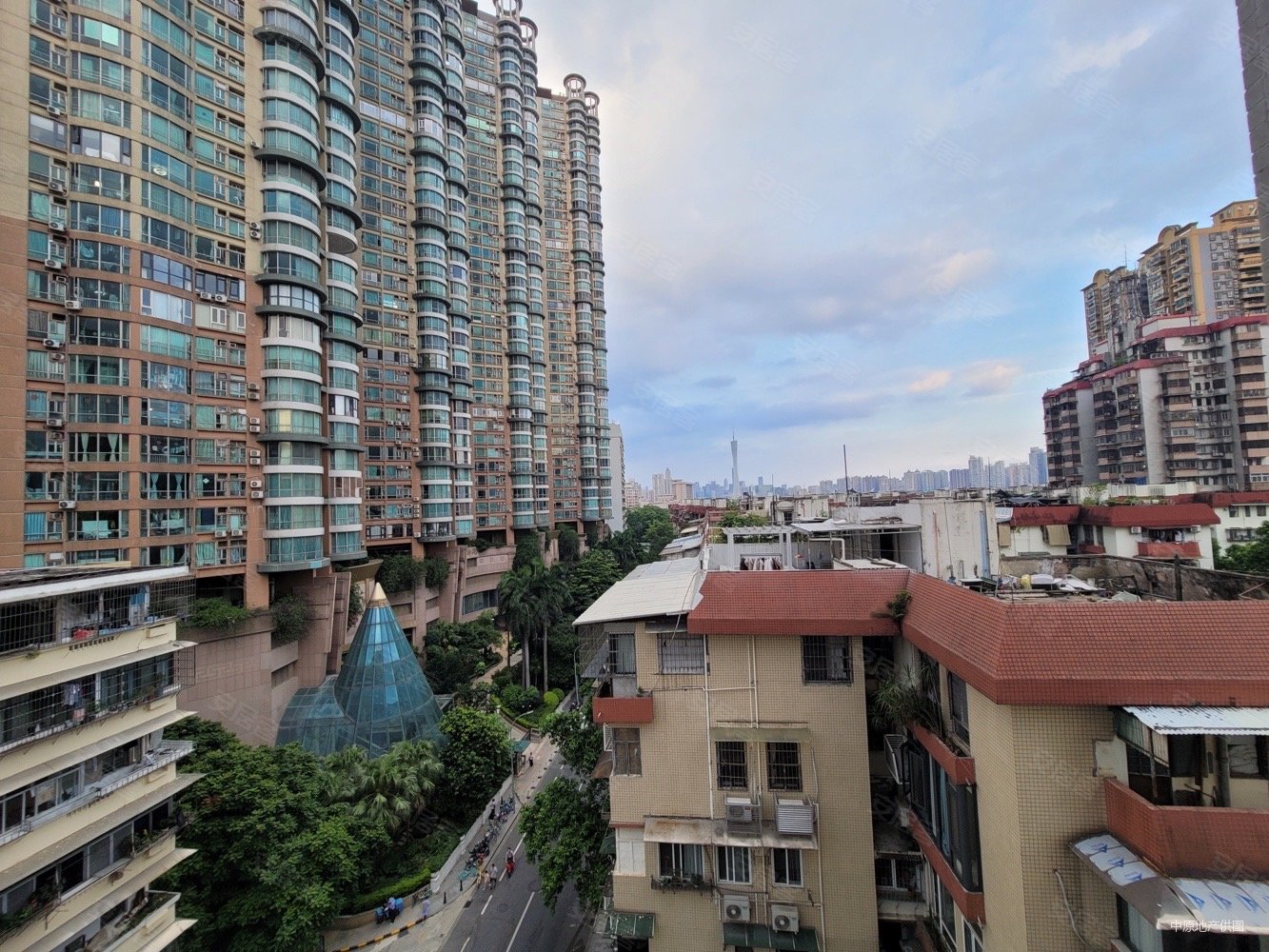 明星小区原装电梯东湖新村高层有小区近地铁
