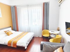 威海高区国际海水浴场押一付一！租到6月底！电梯精装地暖可做饭出租房源真实图片