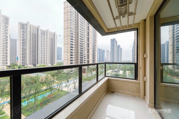 海珀星晖(一期) 小区新 商品住宅 近地铁 精装修 双卫生间