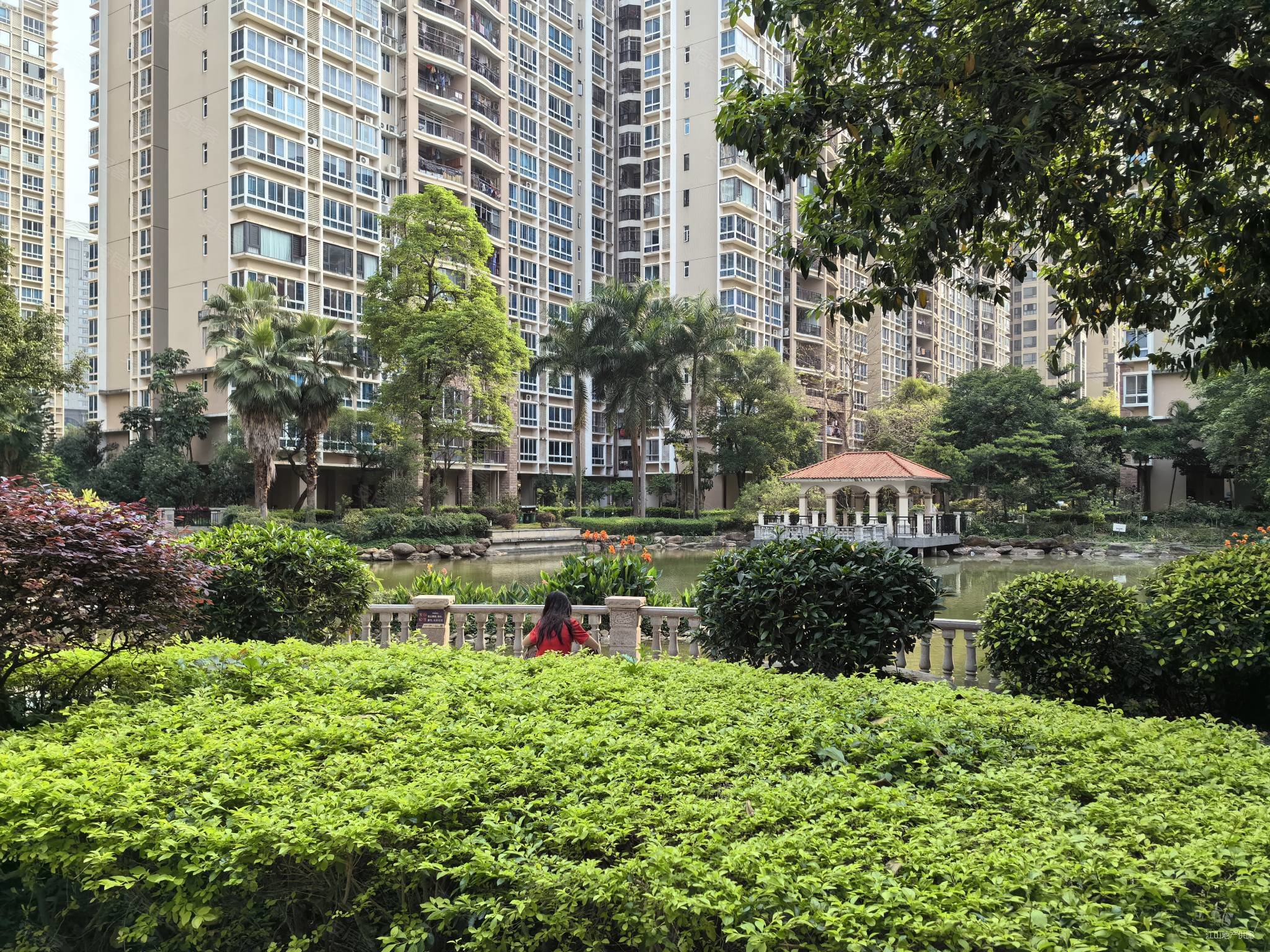 84万 卖双凤翔 76平 2房 保利凤翔花园旁 蓝山上城!