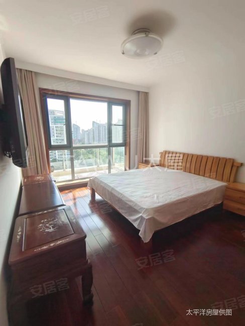 陆家嘴中央公寓