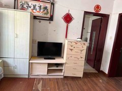 常熟市区文化片区百盛花园精装俩房,低楼层便宜出租天然气方便停车家电齐全出租房源真实图片