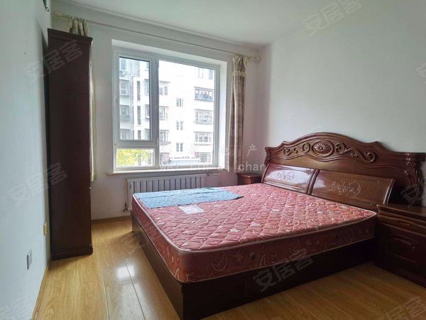 天津西青杨柳青英伦名苑英伦名苑 三楼 通透两室 家具家电齐全 干净