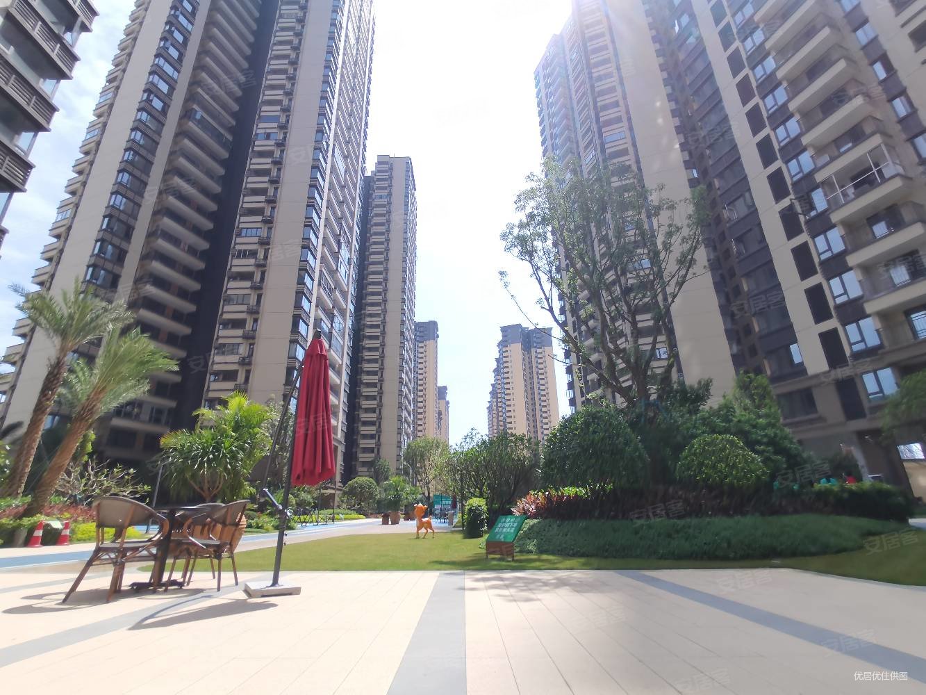 横县彰泰城4室2厅2卫107㎡南52万