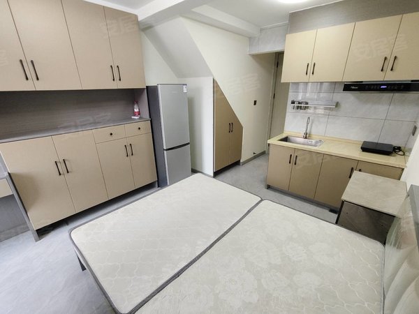 【多图】鸿笙苑(商住楼),南岸区政府租房,茶园奥园广场,精装单配出租