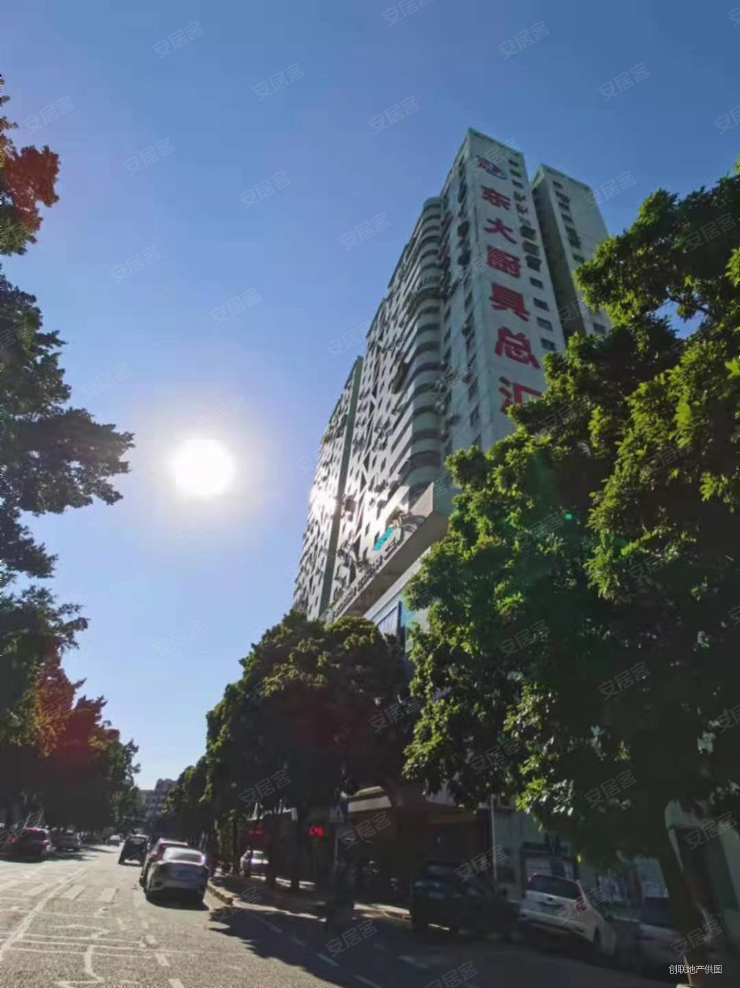 运河城4室2厅1卫123.3㎡西南198万