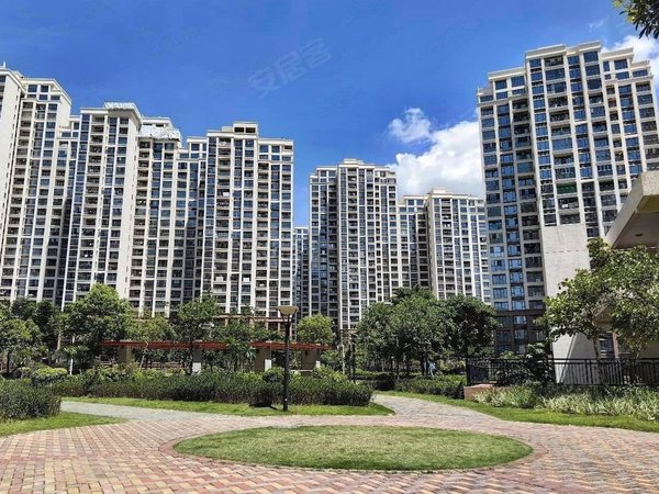 深圳坪山坑梓亚迪三村亚迪三村一房一厅.设备齐全看房子方便.