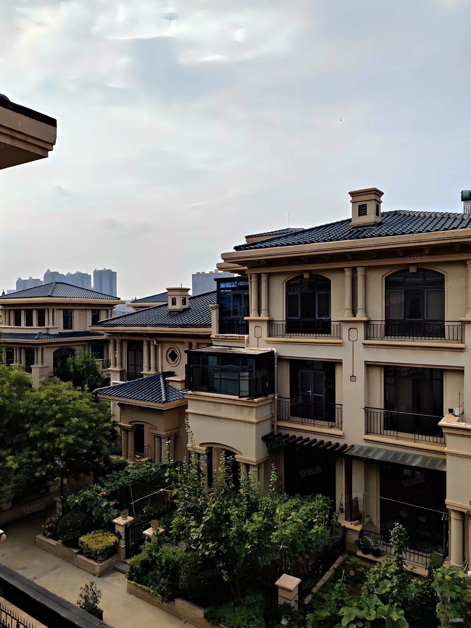 富田兴龙湾,联排别墅,七室四厅,259万