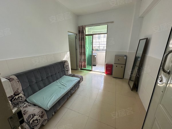 深圳龙华龙华中心区山咀头村龙华地铁站 家私齐全 采光好 阳台一房一