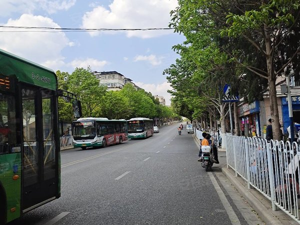 昆明五华小西门五华区人民医院职工宿舍整租 市中心东风西路文林小学