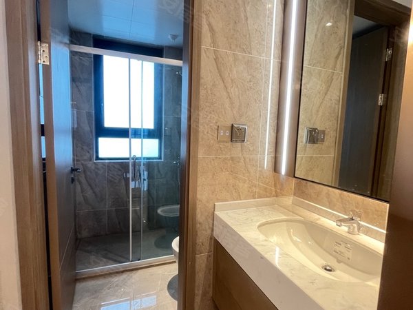 新昌阳光城碧桂园玺园玺园豪装3室2卫包物业包车位采光好湖景房出租