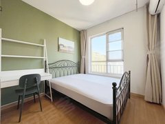 武汉洪山光谷软件园0中介免押！万科城花璟苑 金融港北 软件园 黄龙山路 拎包住出租房源真实图片