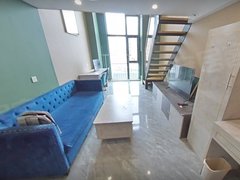 青岛崂山汽车东站华润城loft精装套一 长租短租都行拎包入住近地铁4号线出租房源真实图片