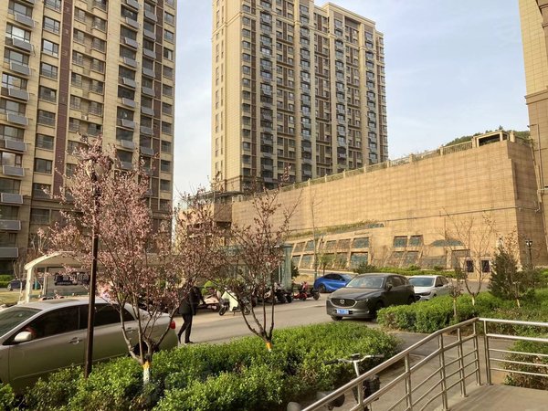 济南历城建筑大学景和山庄景和山庄底价单间 建大旁 融创茂旁边 经十