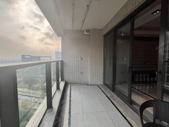 广州海珠琶洲保利天悦豪装4房加保姆间 全屋高端欧式家具出租房源真实图片