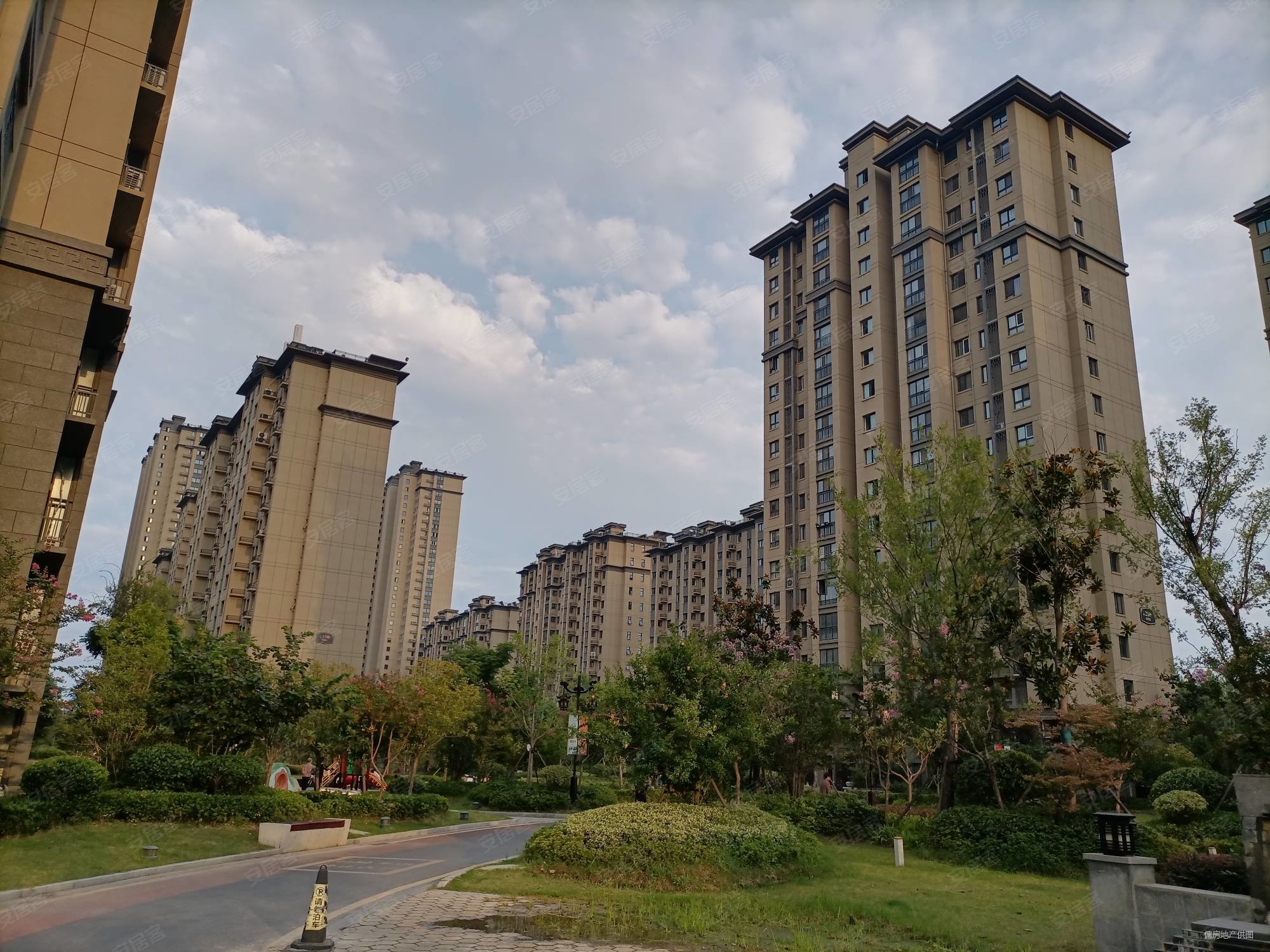 徐州房产网>徐州二手房>邳州二手房>珠江东路二手房>东方名郡三期>