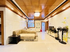 深圳盐田沙头角田东中学居家大三房  精装修87平米出租房源真实图片