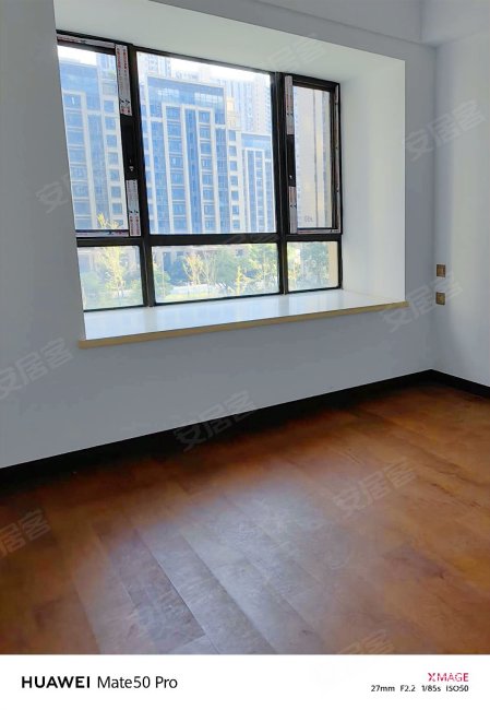 新城阅璟台!电梯入户彩光通透大3房!急售!价格可议