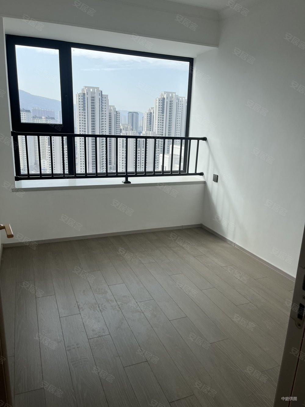 万科城时代都会B区3室2厅1卫100㎡南北95万