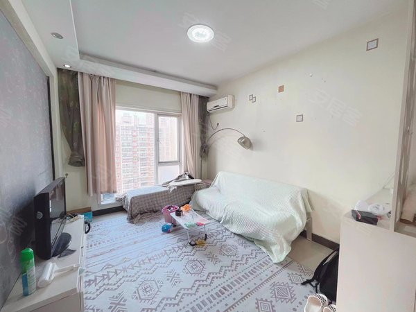 长沙岳麓银盆岭香麓丽舍下楼即六沟垅地铁口,正规一