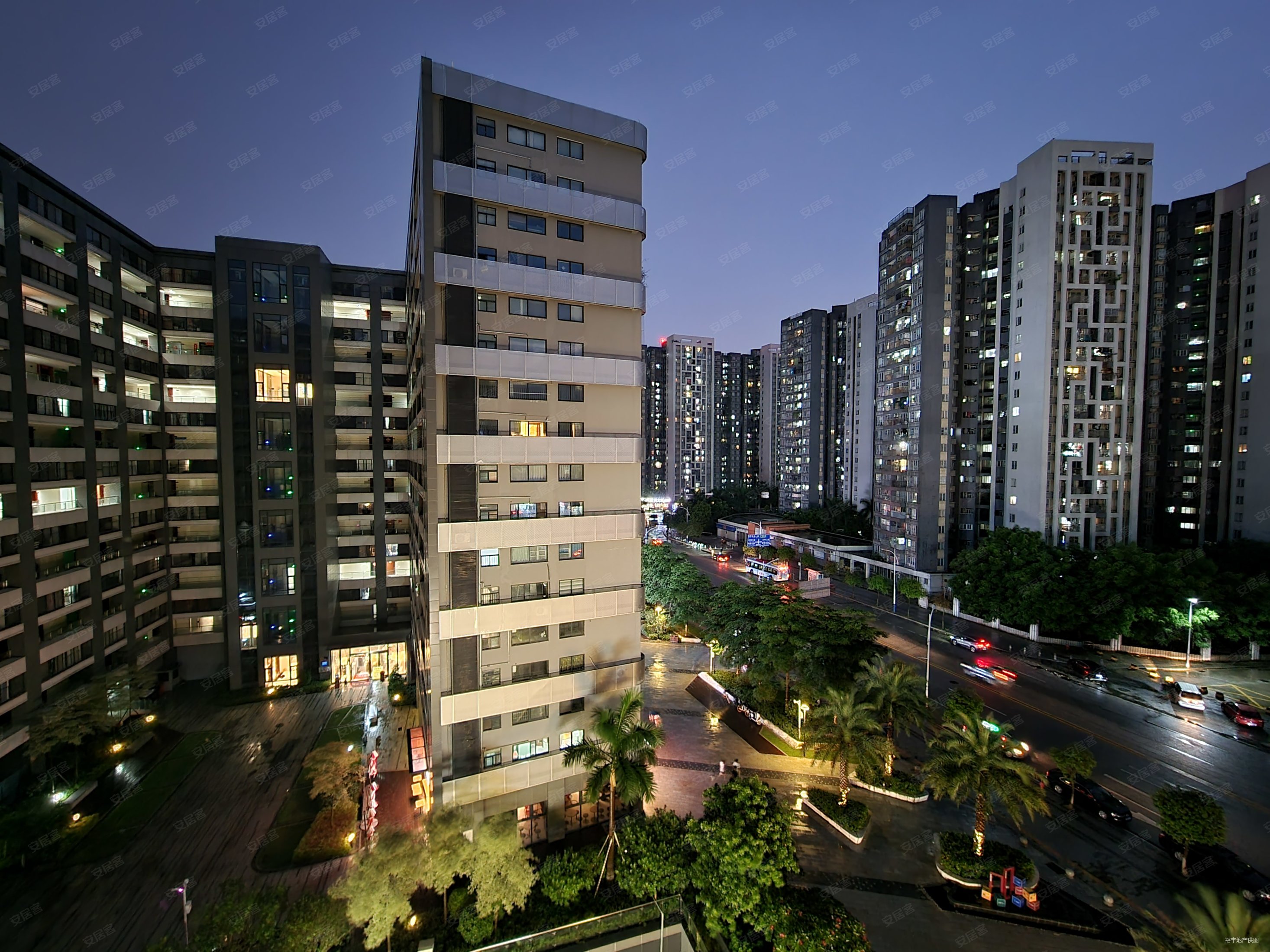 天健汇3室2厅2卫51.55㎡南北167万