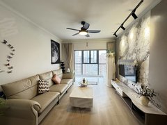 武汉江岸二七路1号线头道街地铁口 武汉天地 东汇广场 时尚广场 壹方北馆出租房源真实图片