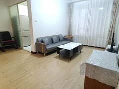 青岛市南福州南路bobo公寓 精装电梯房 南卧室 南厅 拎包入住出租房源真实图片