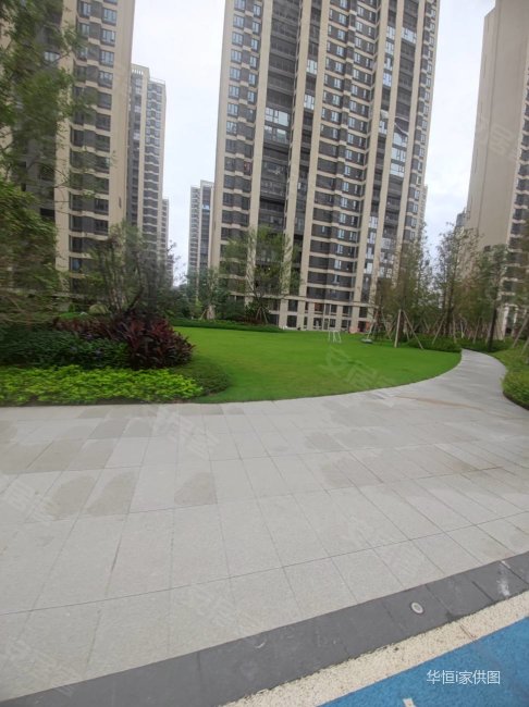 恒宇 中装三房,三面采光,面向公园,空气好,满二省税,恒宇国际首府二手