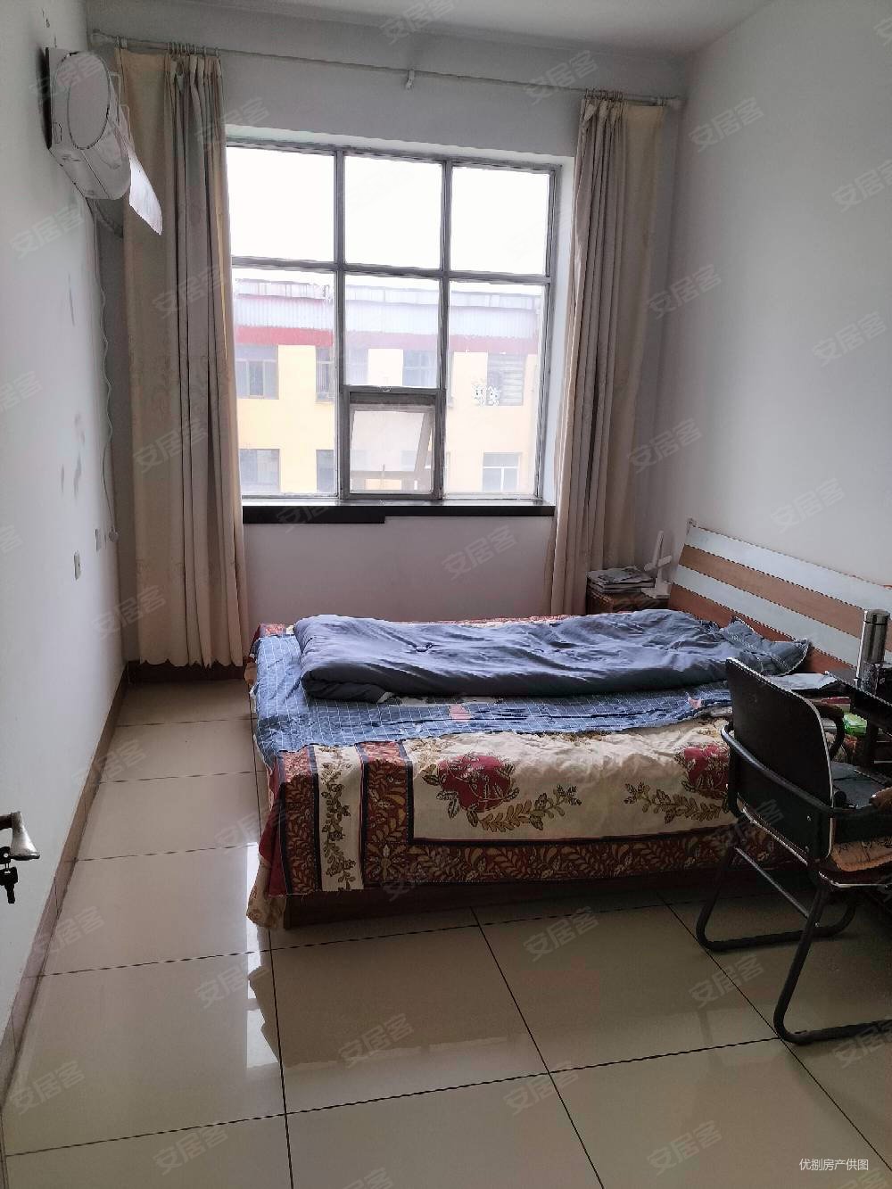 曲家湾社区西苑小区3室2厅1卫123.88㎡南北26万